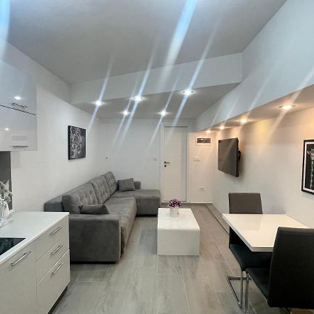 Apartment Diamond -Modern And Lovely Seaside Studio Apartment Kotor Exterior foto